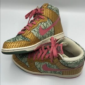 Vintage/Rare Nike Dunk High Nori/Desert Bloom